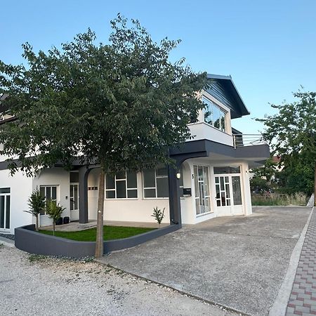 Apartment Camellia Ljubuški Exteriör bild