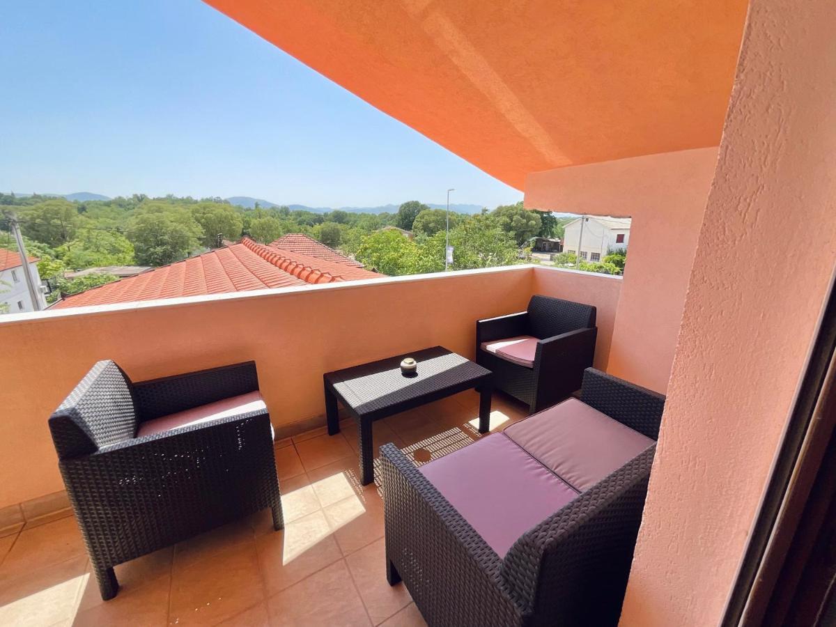 Apartment Camellia Ljubuški Exteriör bild